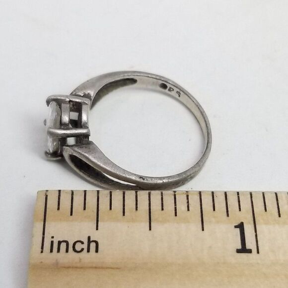 Vintage Sterling Silver Ring with Oval Solitaire Rhinestone Center, Size 5 1/2 - Picture 7 of 8